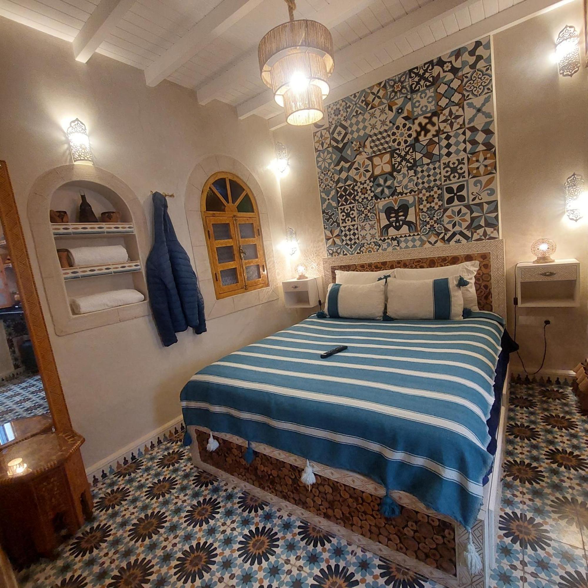 Отель Riad Dar El Hania Эс-Сувейра Экстерьер фото